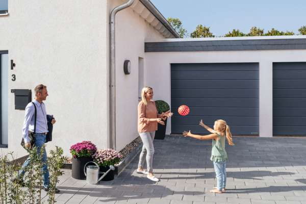 Новость Изменение ассортимента стандартных цветов для секционных ворот